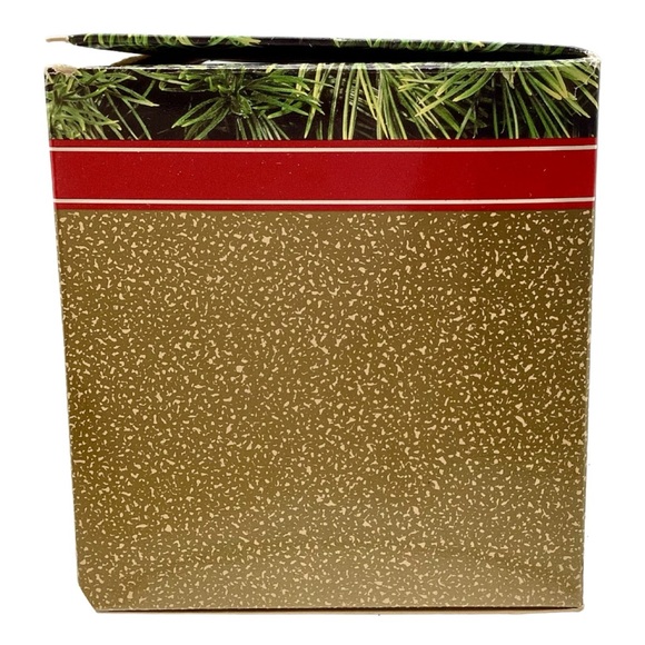 Hallmark 1991 “Arctic Dome” Magic Blinking Lights & Motion Ornament - Picture 2 of 15